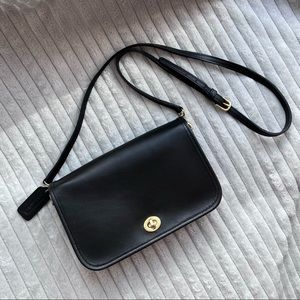 Vintage Coach Pocket Purse 9755 Black